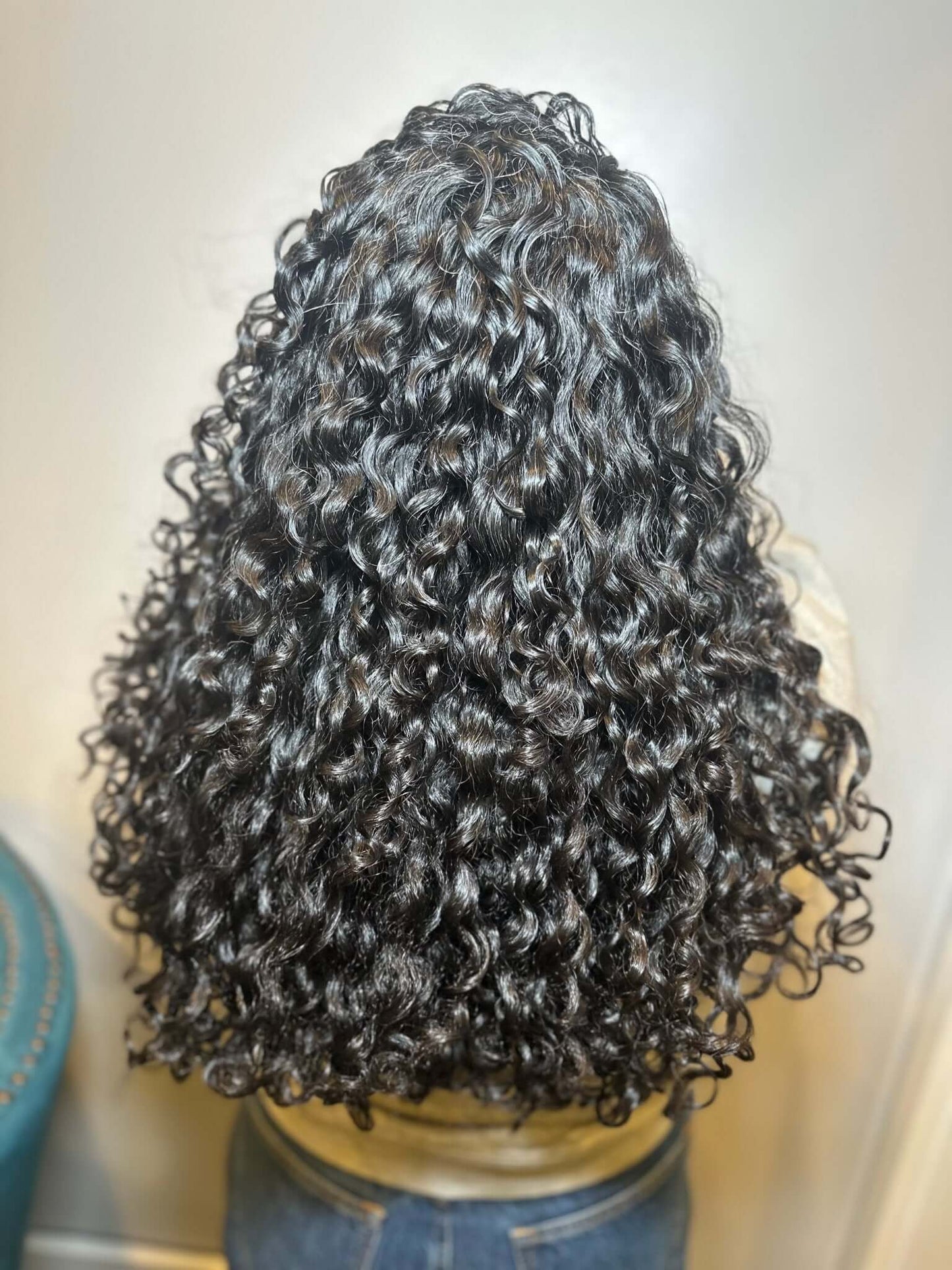 Mia Wagner Salon - Quality Leave - In Conditioner - Detangling and Nourishes - Mia Wagner Salon