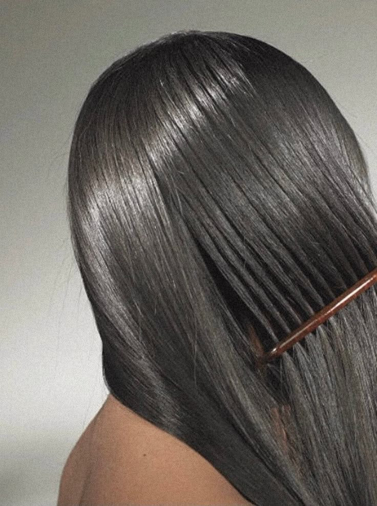 Smooth Smoothing Balm - Mia Wagner Salon