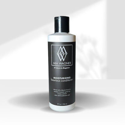 Luxurious Moisturizing Vegan Conditioner - Mia Wagner Salon