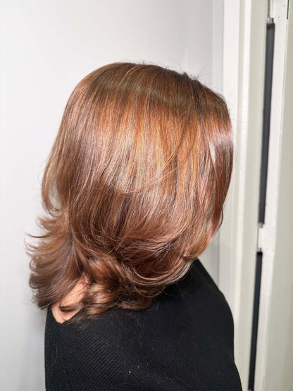 Mia Wagner Salon - Quality Volumizing Hair Spray - Mia Wagner Salon